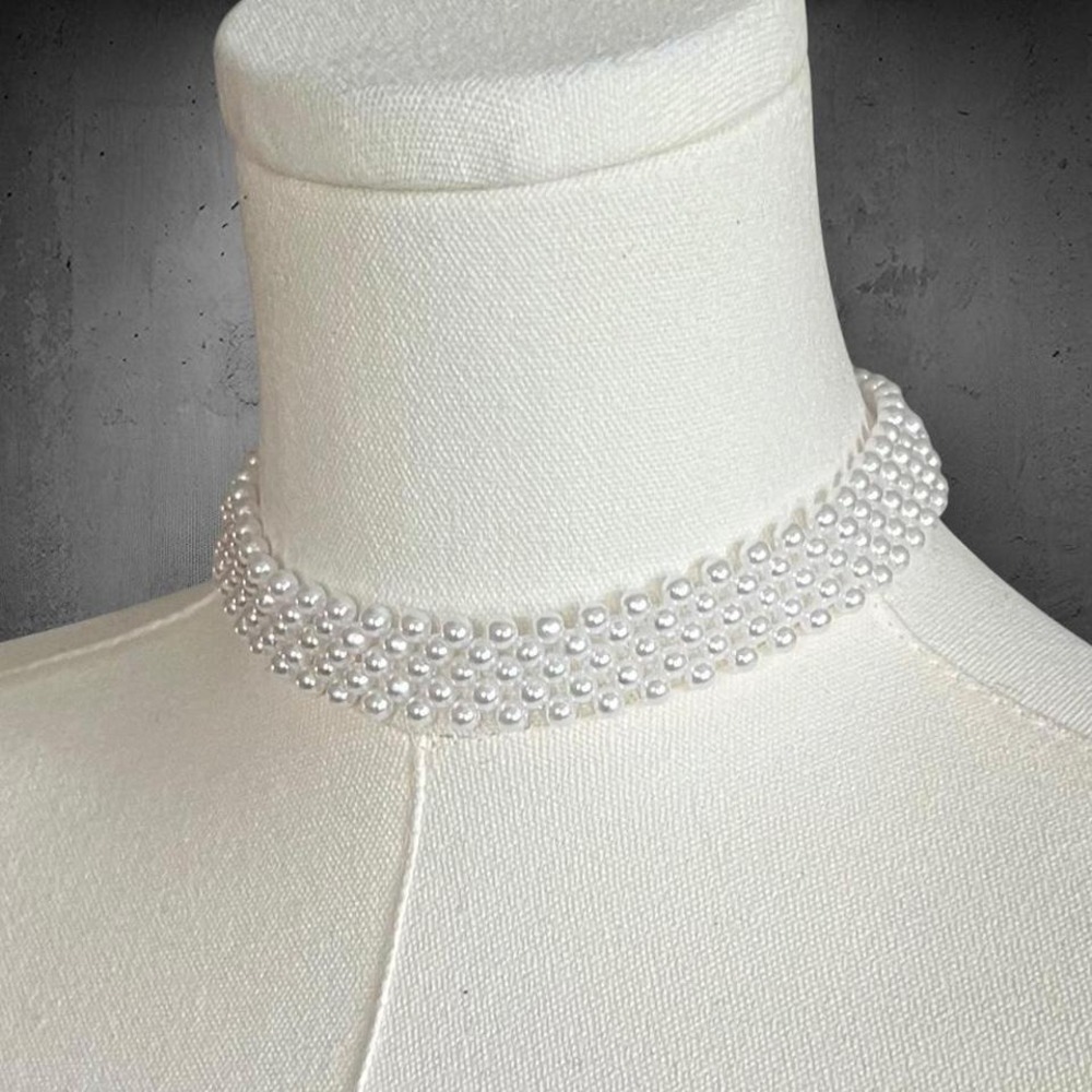 Pearl Beaded Choker Necklace